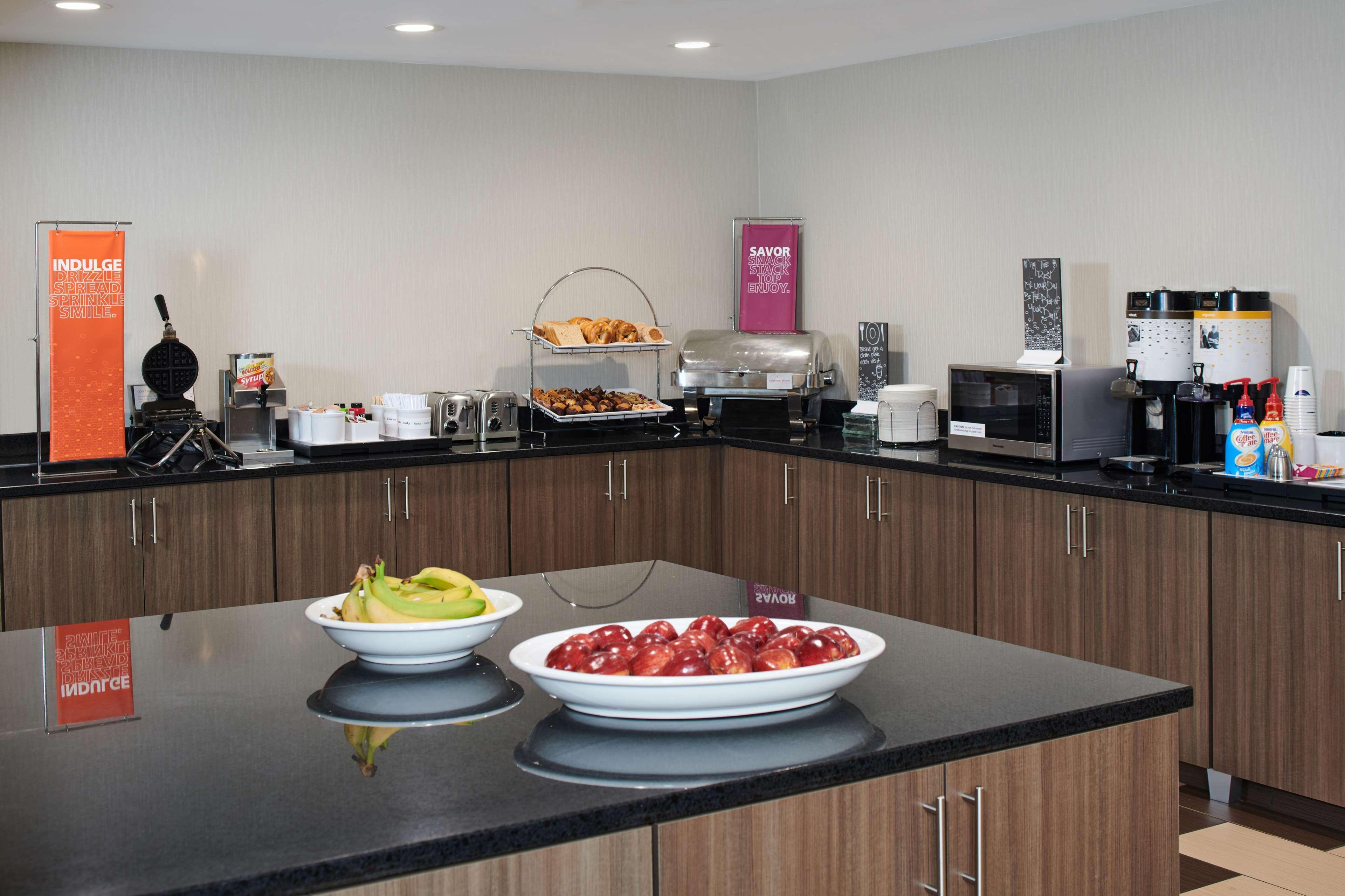 Hampton Inn & Suites Chapel Hill/Durham Ngoại thất bức ảnh