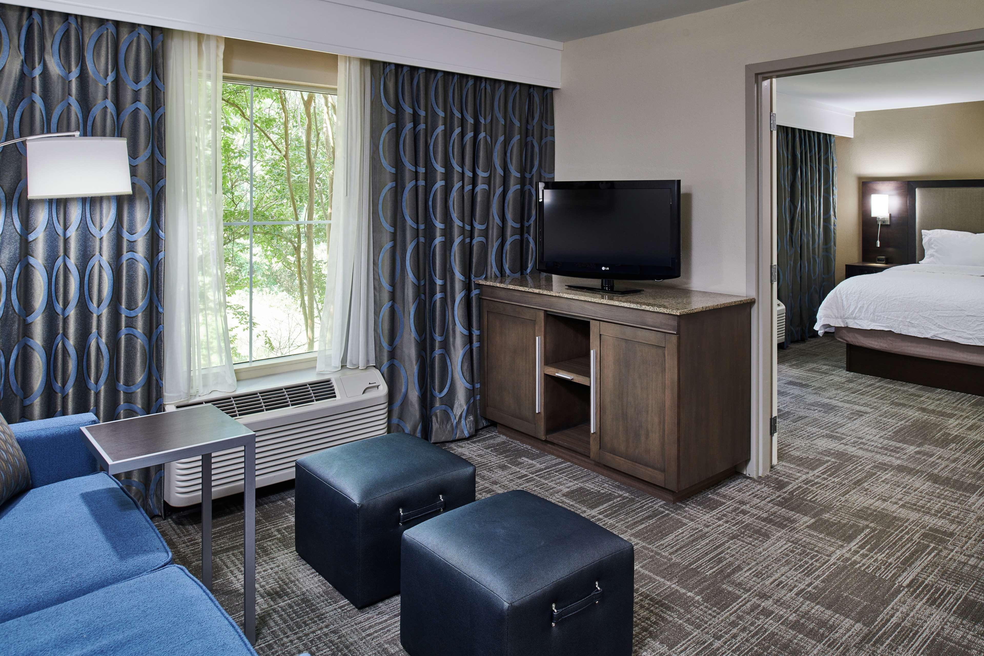 Hampton Inn & Suites Chapel Hill/Durham Ngoại thất bức ảnh