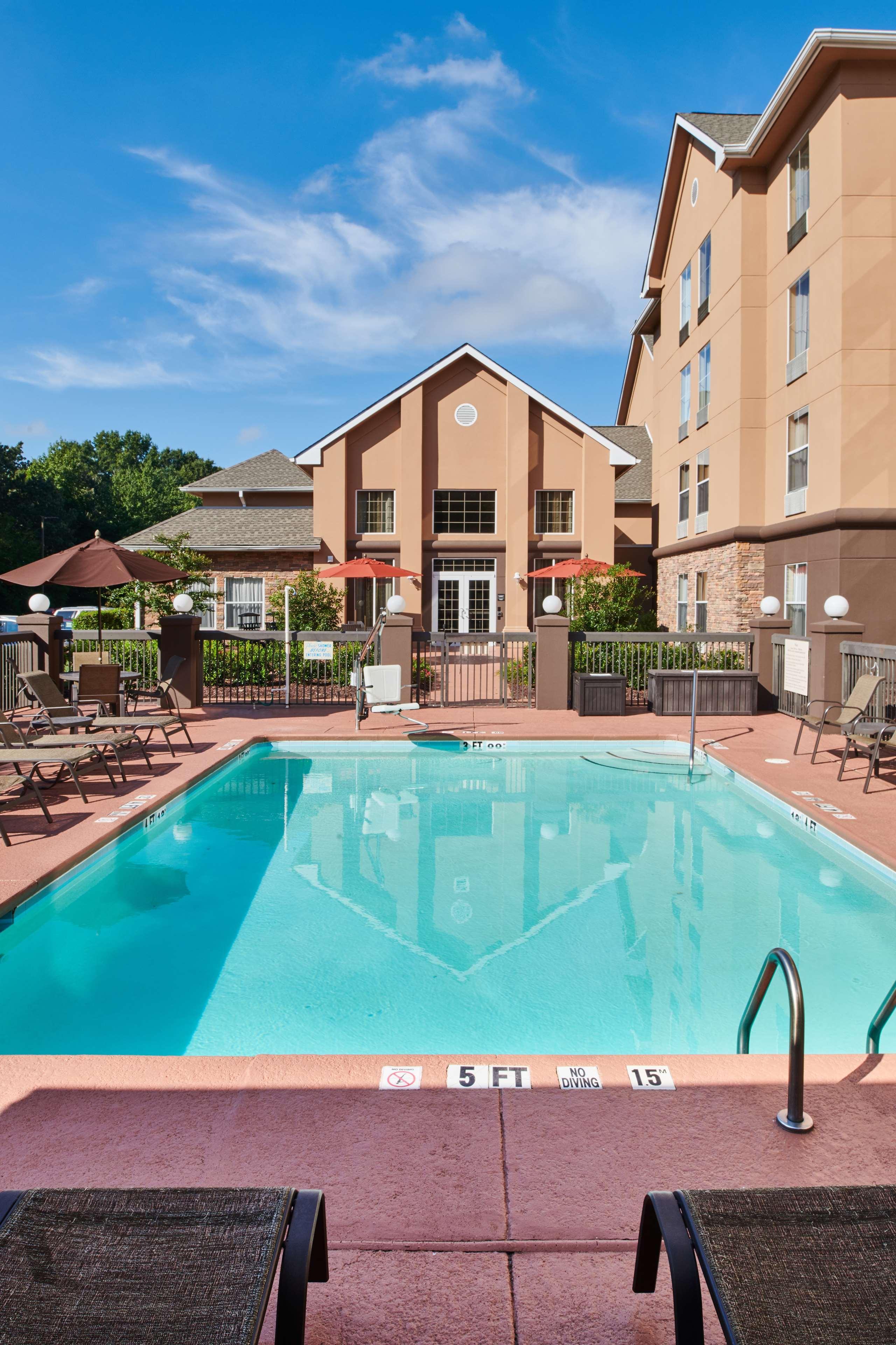 Hampton Inn & Suites Chapel Hill/Durham Ngoại thất bức ảnh