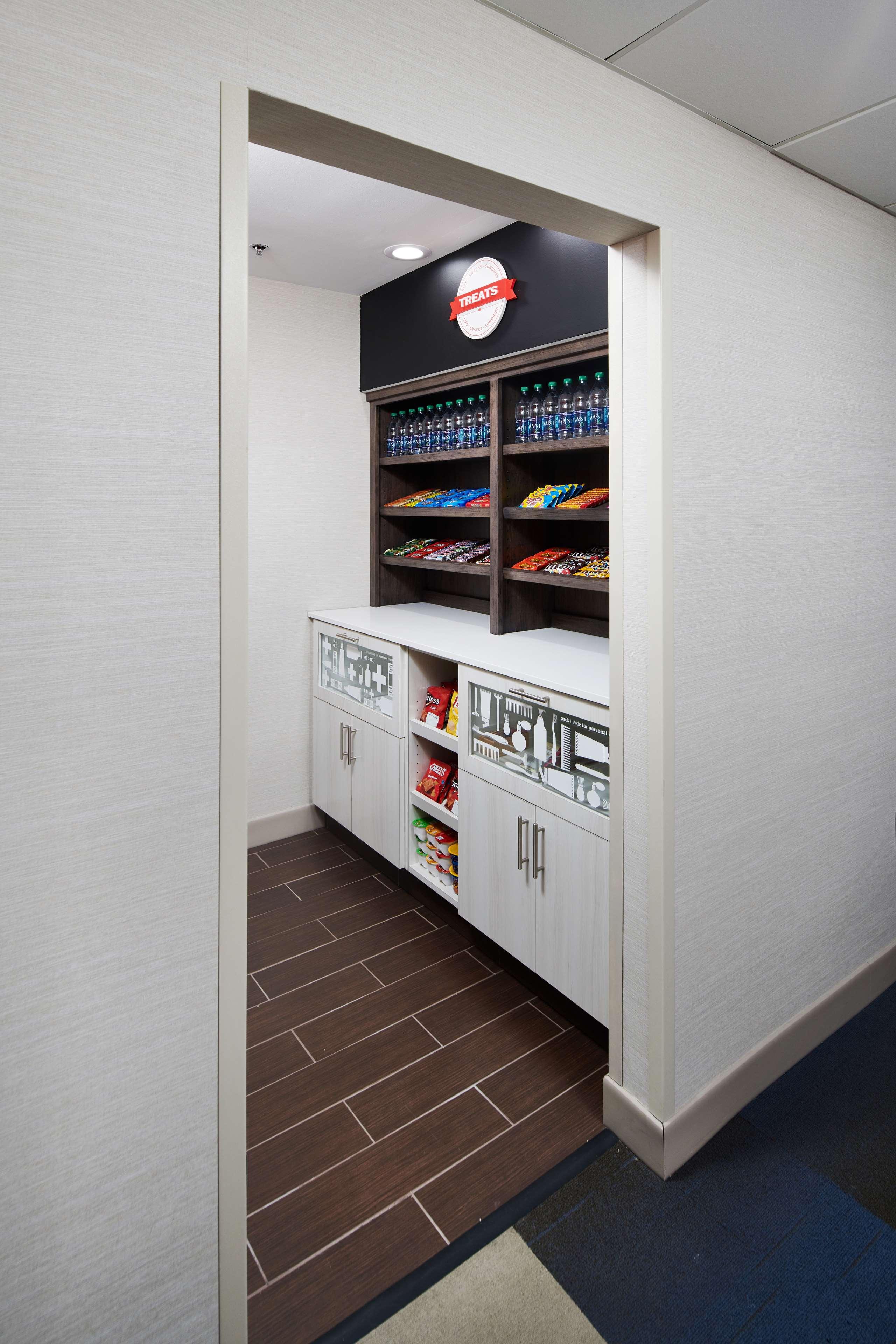 Hampton Inn & Suites Chapel Hill/Durham Ngoại thất bức ảnh