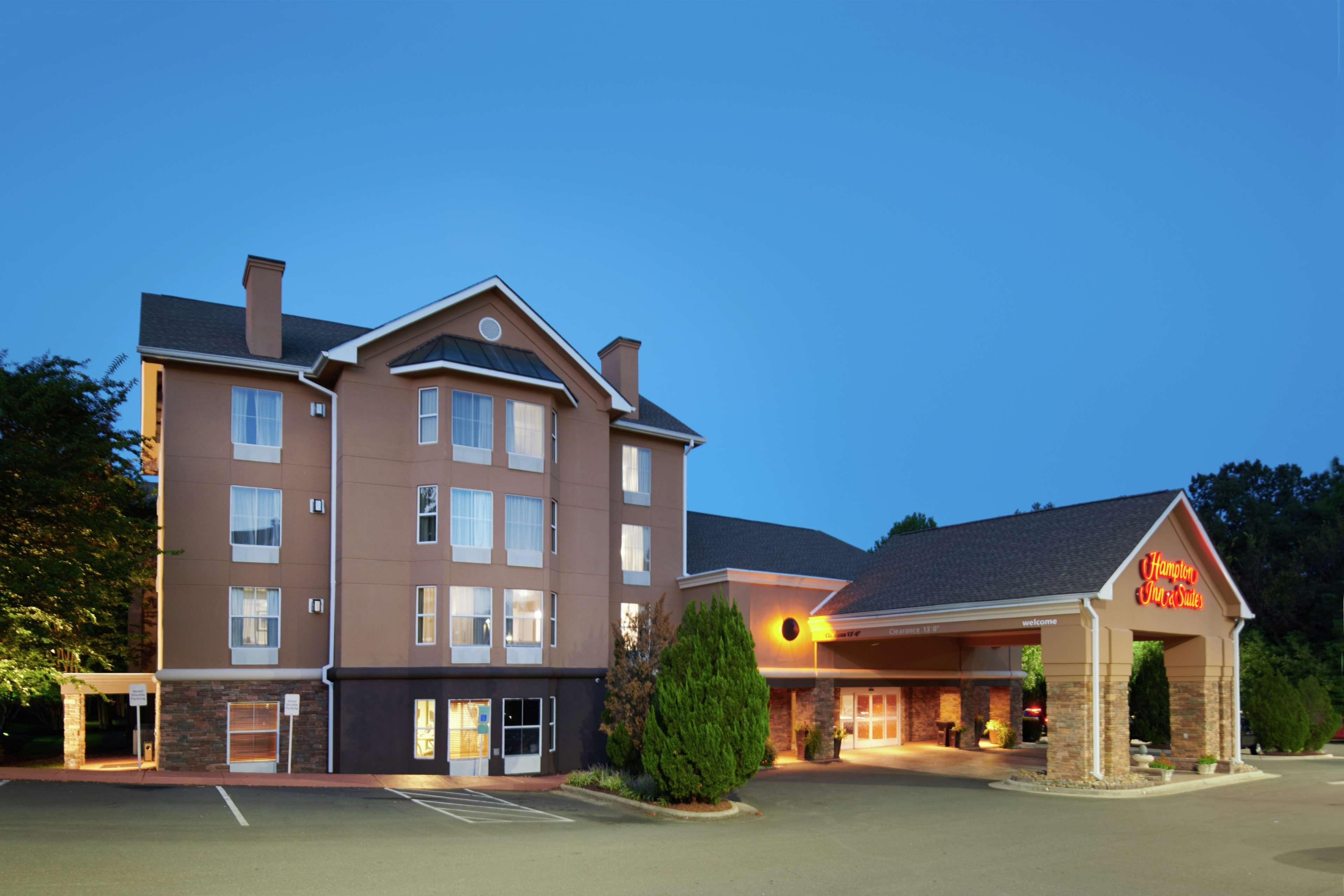 Hampton Inn & Suites Chapel Hill/Durham Ngoại thất bức ảnh