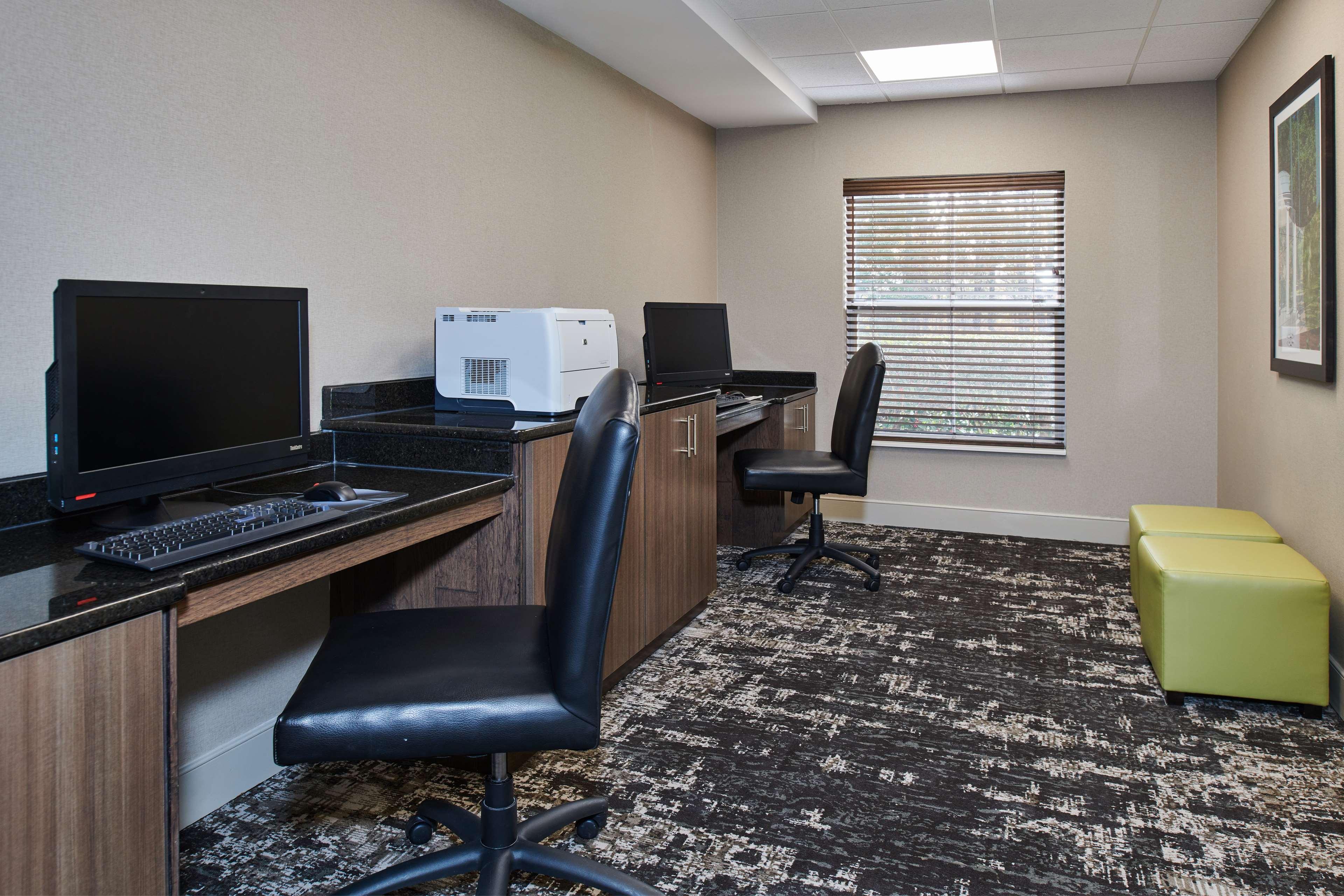 Hampton Inn & Suites Chapel Hill/Durham Ngoại thất bức ảnh