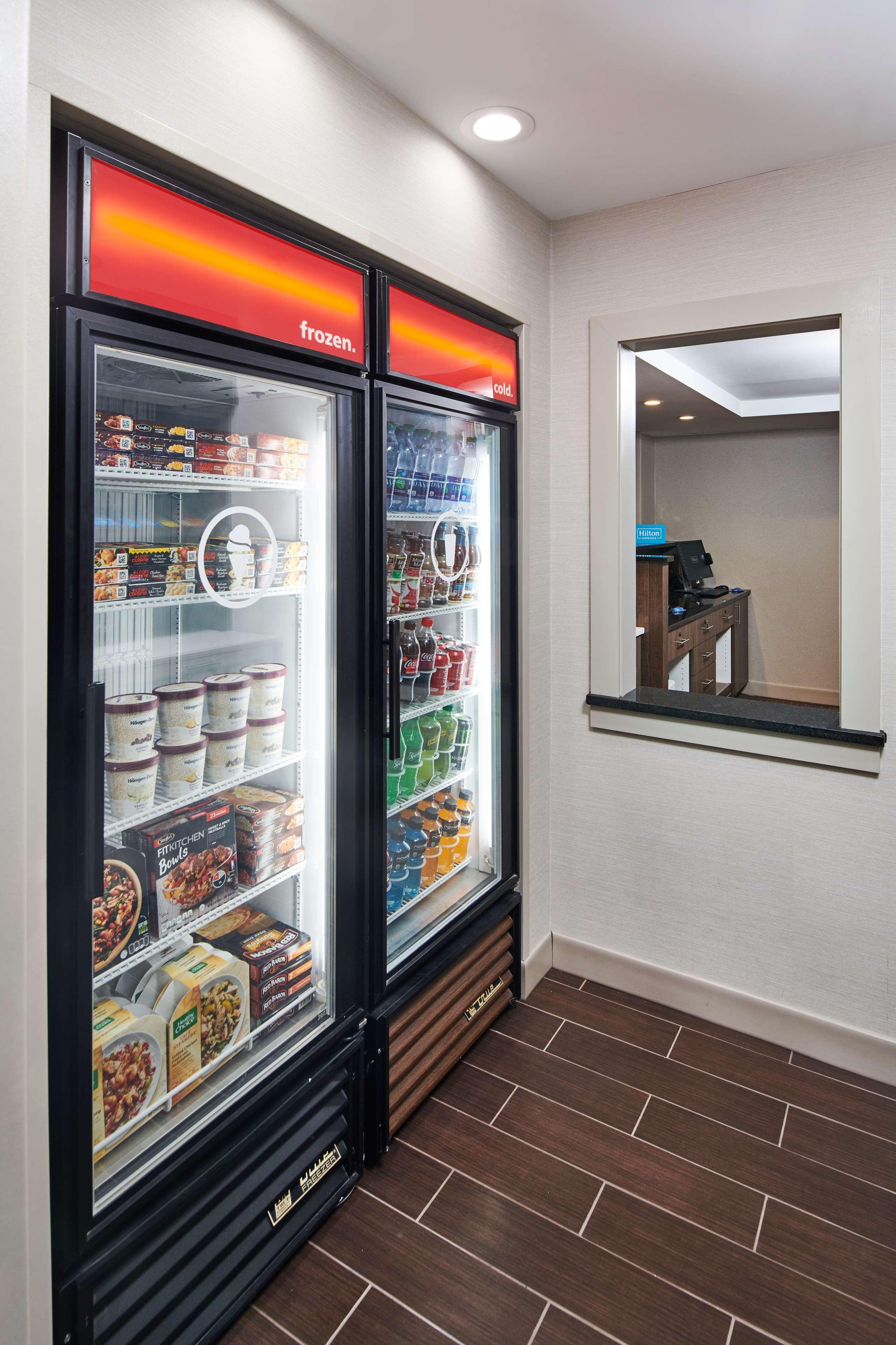 Hampton Inn & Suites Chapel Hill/Durham Ngoại thất bức ảnh