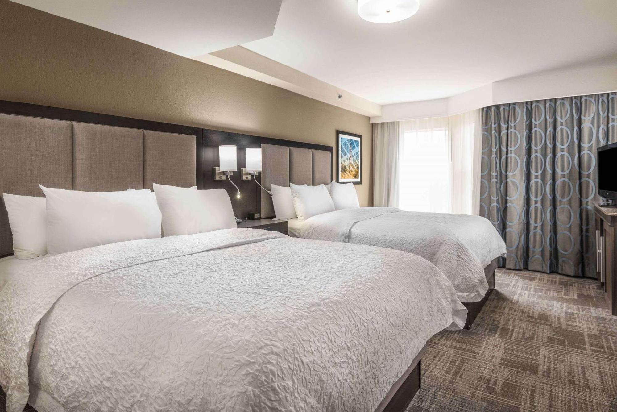 Hampton Inn & Suites Chapel Hill/Durham Ngoại thất bức ảnh
