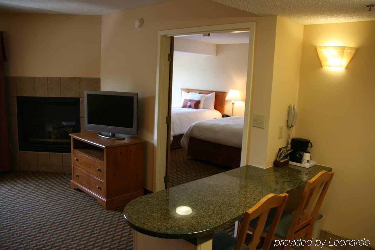 Hampton Inn & Suites Chapel Hill/Durham Phòng bức ảnh